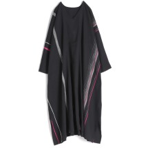 Black | tamaki niime